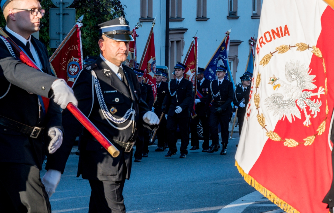 Strażacy i służby mundurowe pielgrzymowali do bocheńskiej bazyliki