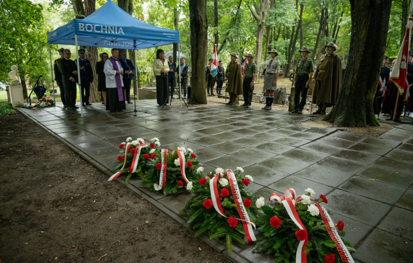 87. rocznica agresji sowieckiej na Polskę - uroczystość na cmentarzu św. Rozalii