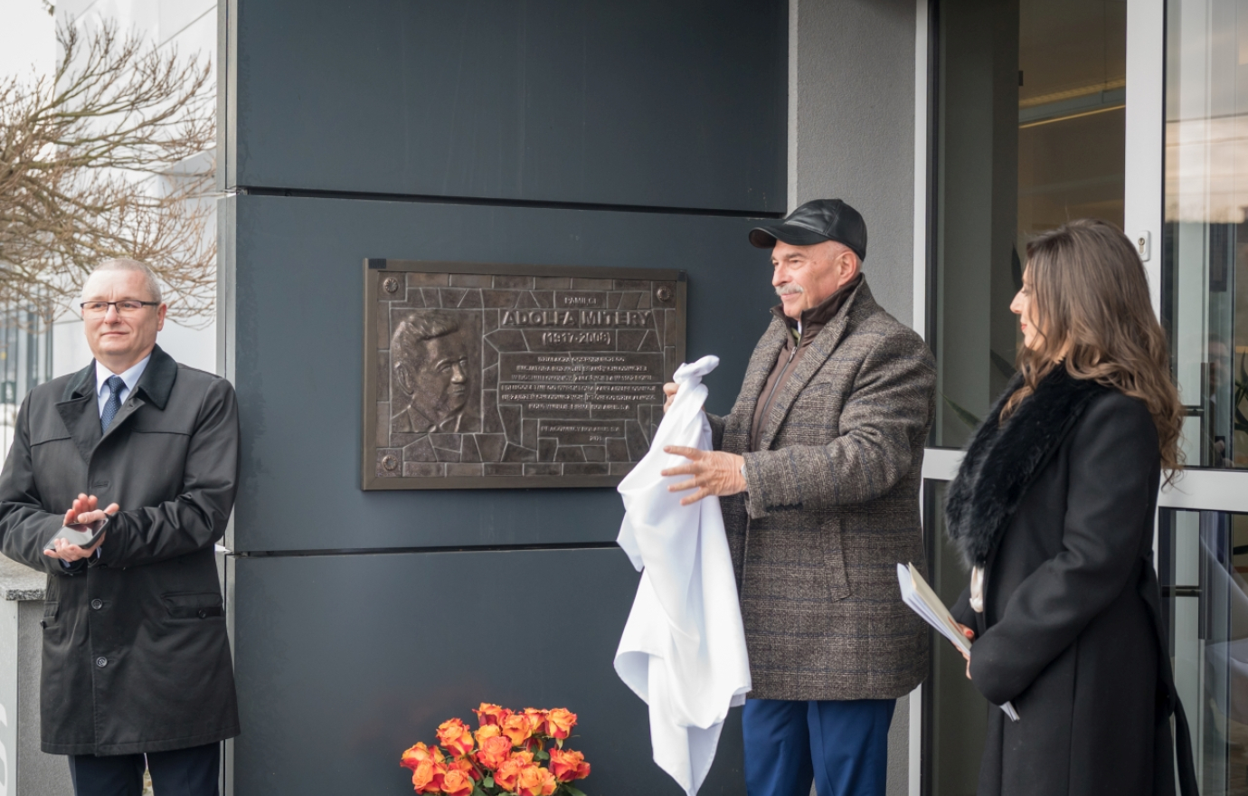 Odsłonięcie tablicy upamiętniającej Adolfa Miterę – twórcę bocheńskiego przemysłu chłodniczego