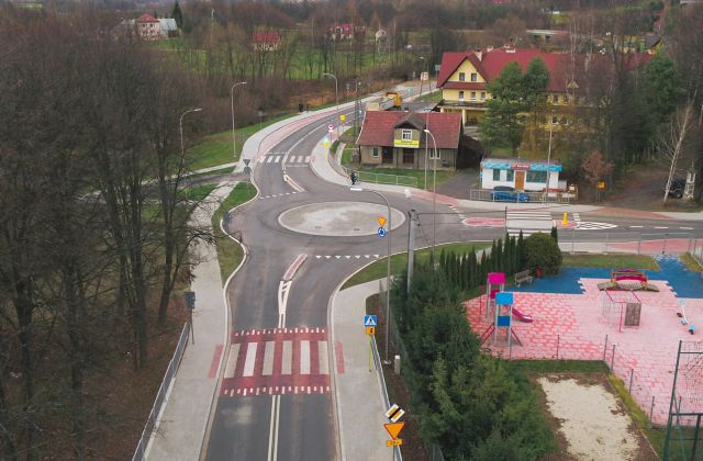 Zarząd Powiatu w Bochni w składzie (od lewej) Rafał Rudka, Marek Rudnik, Adam Korta, Ryszrad Drożdżak, Jerzy Błoniarz