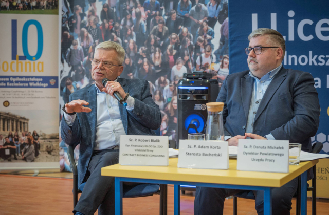 Przedsiębiorcza młodzież gotowa na wyzwania – panel dyskusyjny w I LO Bochnia