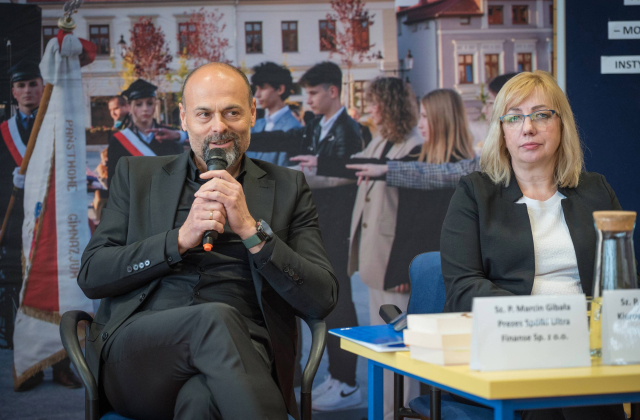 Przedsiębiorcza młodzież gotowa na wyzwania – panel dyskusyjny w I LO Bochnia