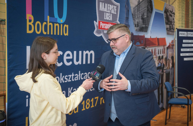 Przedsiębiorcza młodzież gotowa na wyzwania – panel dyskusyjny w I LO Bochnia
