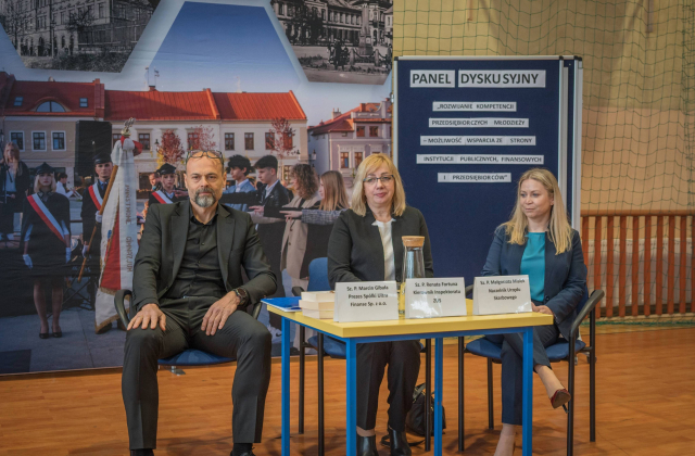 Przedsiębiorcza młodzież gotowa na wyzwania – panel dyskusyjny w I LO Bochnia