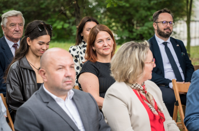 Okno na Saarlouis już w Bochni. Symbol 25 lat przyjaźni i współpracy