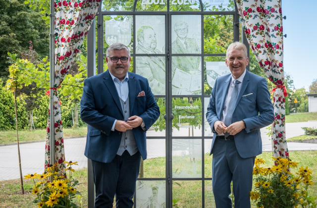 Okno na Saarlouis już w Bochni. Symbol 25 lat przyjaźni i współpracy