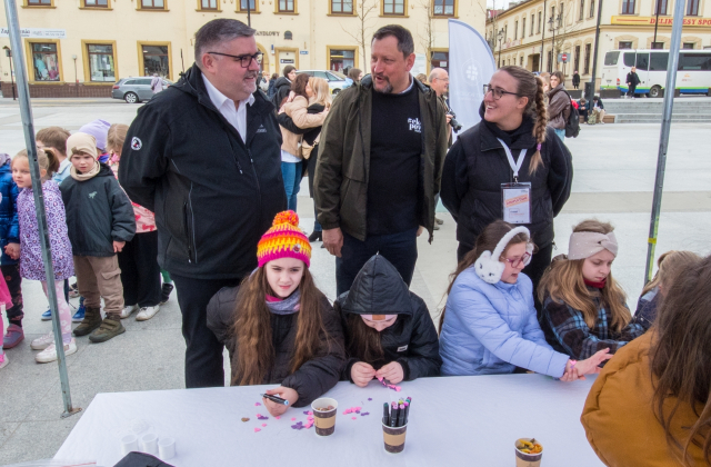 Drzewa za makulaturę - V Piknik Ekologiczny za nami