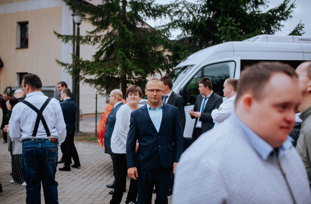 Nowy bus dla Warsztatu Terapii Zajęciowej w Łapanowie