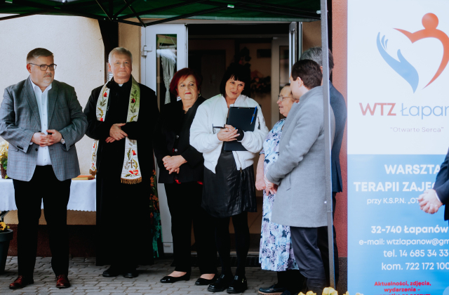 Nowy bus dla Warsztatu Terapii Zajęciowej w Łapanowie