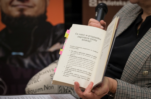 Zaginięcia, które bolą. Spotkanie autorskie z Szymonem J. Wróblem