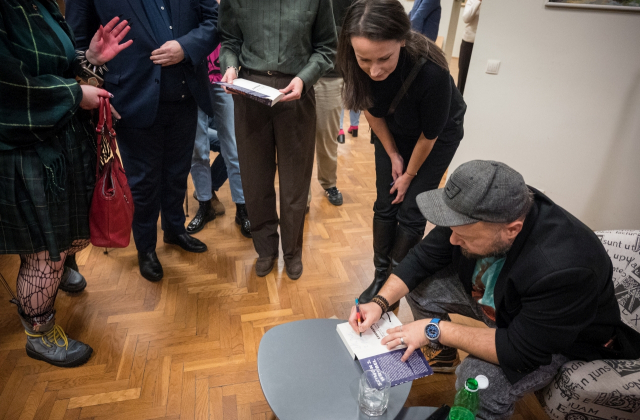 Zaginięcia, które bolą. Spotkanie autorskie z Szymonem J. Wróblem