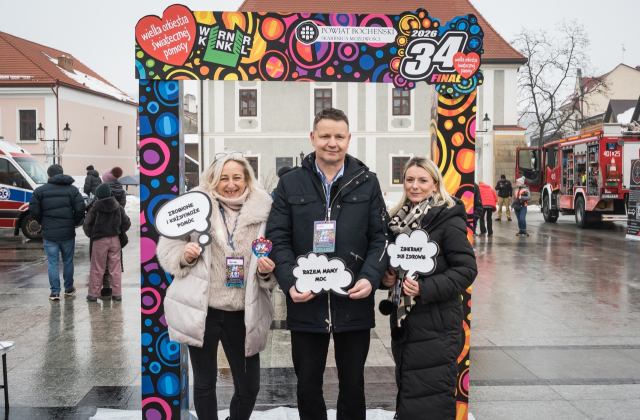 Bocheńszczyzna zagrała z WOŚP – mimo chłodu, z gorącym sercem. Zebrano ponad 142 tysiące złotych!