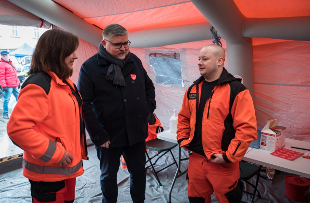 Bocheńszczyzna zagrała z WOŚP – mimo chłodu, z gorącym sercem. Zebrano ponad 142 tysiące złotych!