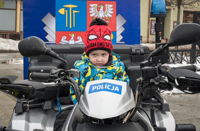 Bocheńszczyzna zagrała z WOŚP – mimo chłodu, z gorącym sercem. Zebrano ponad 142 tysiące złotych!