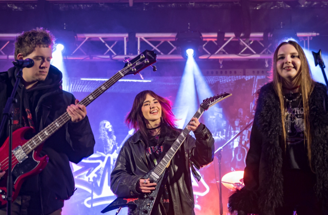 Bocheńszczyzna zagrała z WOŚP – mimo chłodu, z gorącym sercem. Zebrano ponad 142 tysiące złotych!