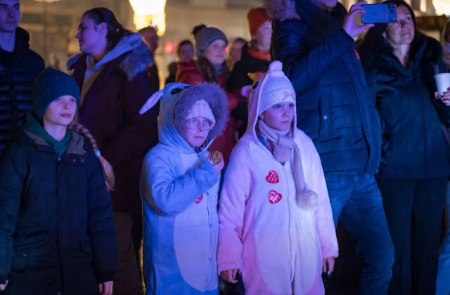 Bocheńszczyzna zagrała z WOŚP – mimo chłodu, z gorącym sercem. Zebrano ponad 142 tysiące złotych!