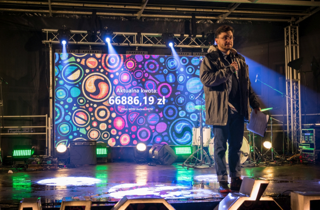 Bocheńszczyzna zagrała z WOŚP – mimo chłodu, z gorącym sercem. Zebrano ponad 142 tysiące złotych!