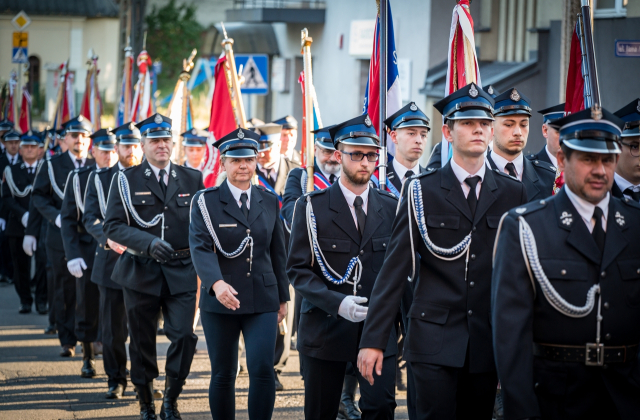 Strażacy i służby mundurowe pielgrzymowali do bocheńskiej bazyliki