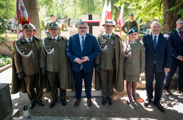 Miejsce pochówku gen. bryg. Jerzego Dobrodzickiego z tytułem Grobu Weterana Walk o Wolność i Niepodległość Polski