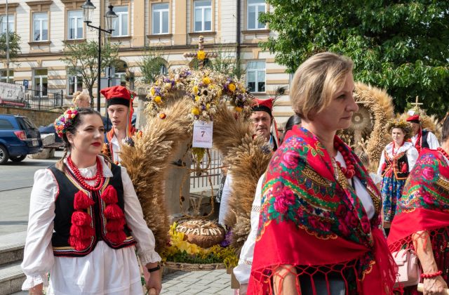 Powiatowe święto Plonów w Bochni 