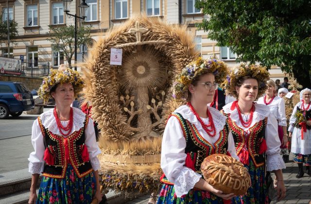 Powiatowe święto Plonów w Bochni 