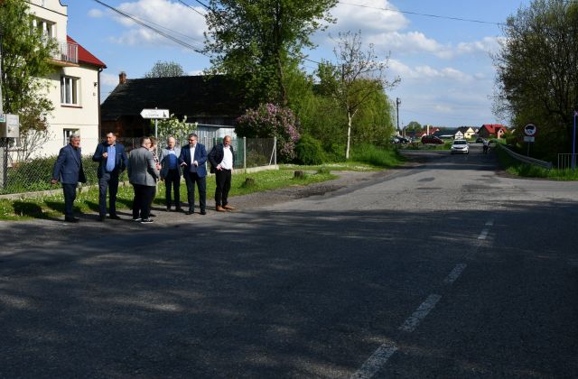 Zmodernizowana droga powiatowa Majkowice - Bogucice