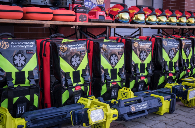 Blisko 7 mln zł dla służb w Powiecie Bocheńskim. Nowy sprzęt już gotowy do akcji