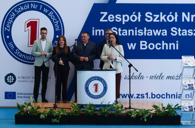 V Targi Pracy w „Mechaniku” – spotkanie uczniów z pracodawcami