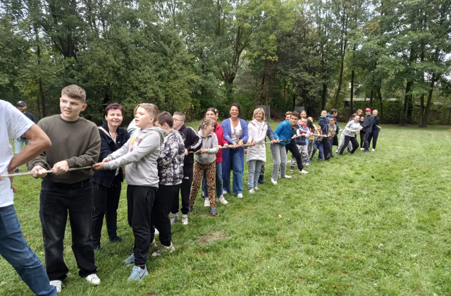 Pożegnanie lata w Chodenicach – uczniowie SOSW spotkali się z motocyklistami