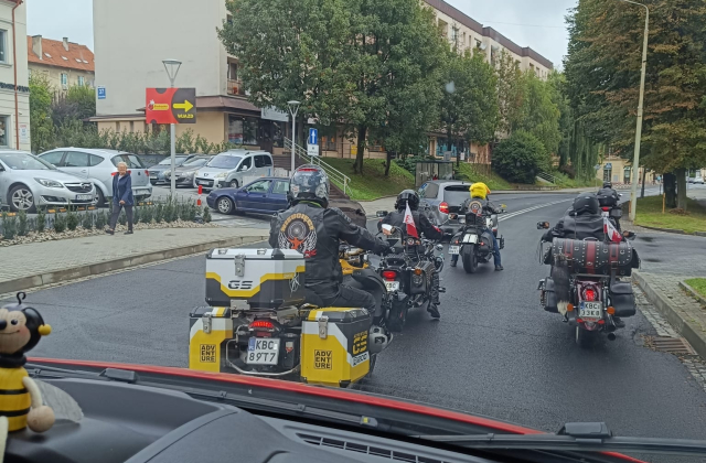 Pożegnanie lata w Chodenicach – uczniowie SOSW spotkali się z motocyklistami