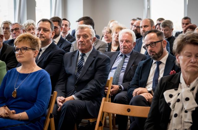 W Bochni otwarto największy w regionie Zakład Opiekuńczo-Leczniczy wraz z hospicjum stacjonarnym