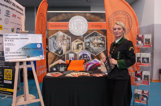 V Targi Pracy w „Mechaniku” – spotkanie uczniów z pracodawcami