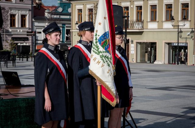 Uroczyste ślubowanie uczniów 1 LO w Bochni 