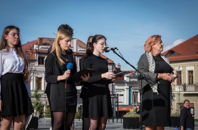 Uroczyste ślubowanie uczniów 1 LO w Bochni 