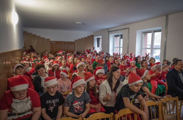 Święty Mikołaj odwiedził Specjalny Ośrodek Szkolno-Wychowawczy w Bochni