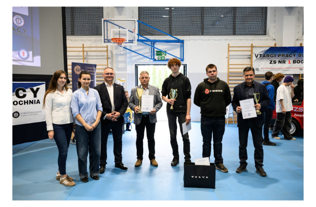 V Targi Pracy w „Mechaniku” – spotkanie uczniów z pracodawcami