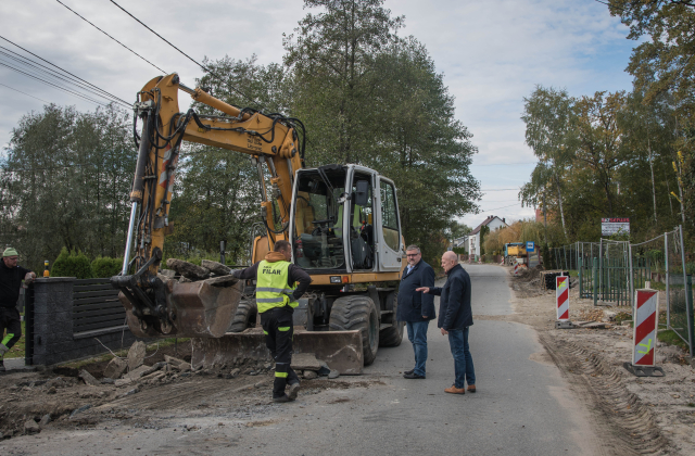 Trwają inwestycje na drogach powiatowych 