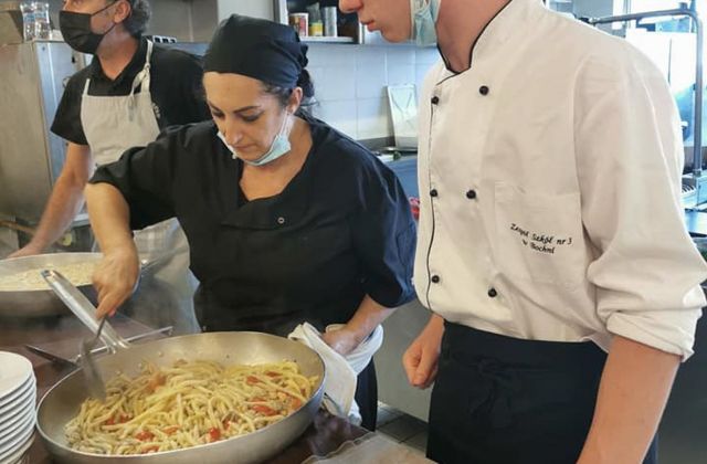 Uczniowie Ekonomika na stażach zawodowych we Włoszech i Grecji 