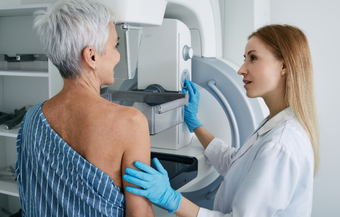 Zbadaj piersi w mammobusie – październikowe badania w Bochni i Żegocinie