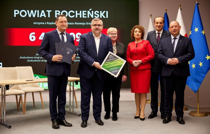 6,5 mln zł na rozbudowę trzech dróg w Powiecie Bocheńskim z Rządowego Funduszu Rozwoju Dróg.