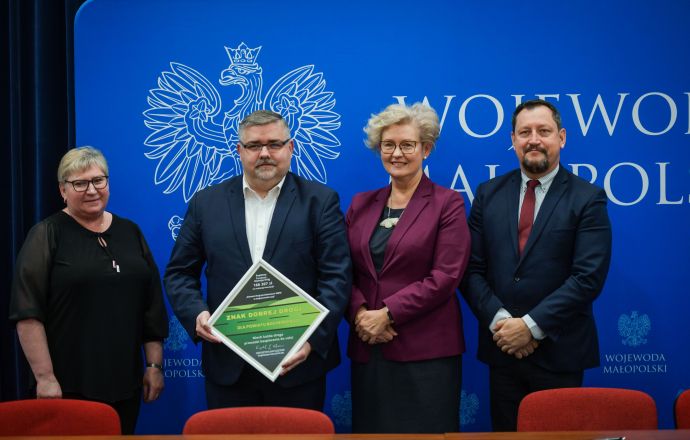 Powiat pozyskał środki na remont drogi w Łazach