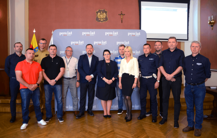 Wspólne działania dla bezpieczeństwa na drogach – spotkanie Powiatowej Rady BRD w Starostwie