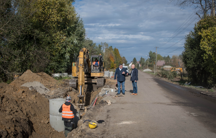 Trwają inwestycje na drogach powiatowych 
