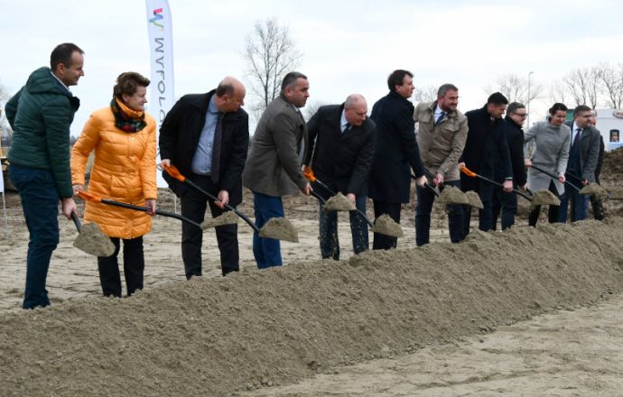 Wbito pierwszą łopatę pod budowę I etapu łącznika autostradowego w Bochni